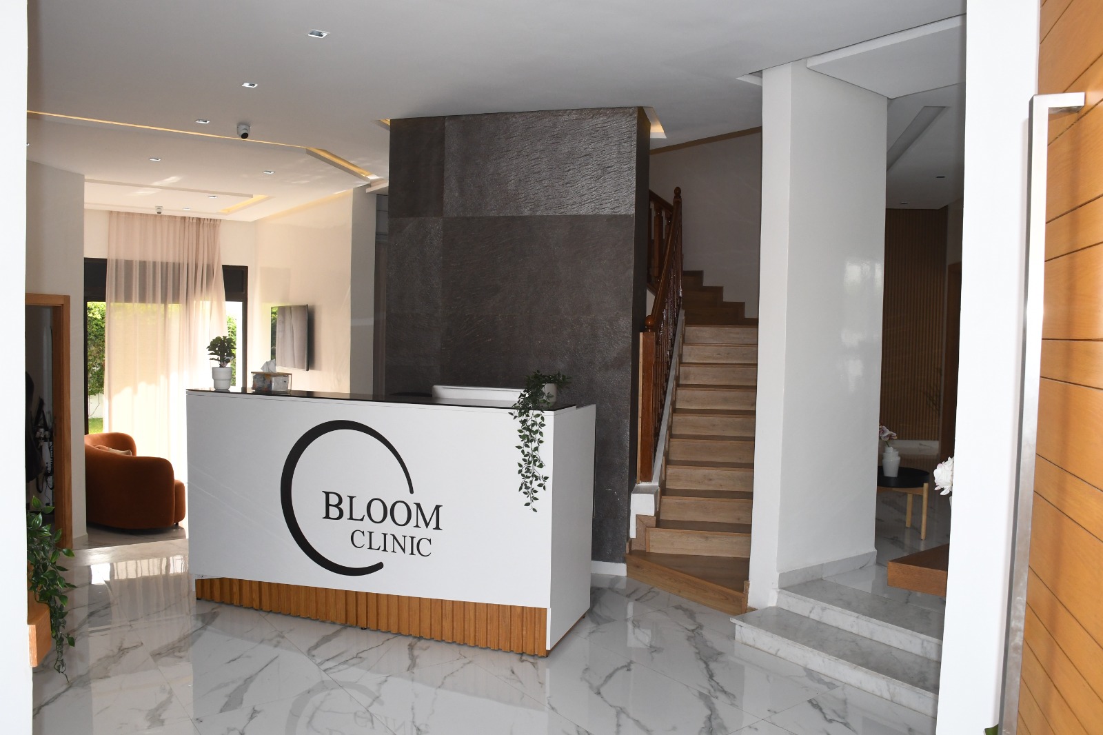 Espaces et soins du centre esthétique Bloom Clinic